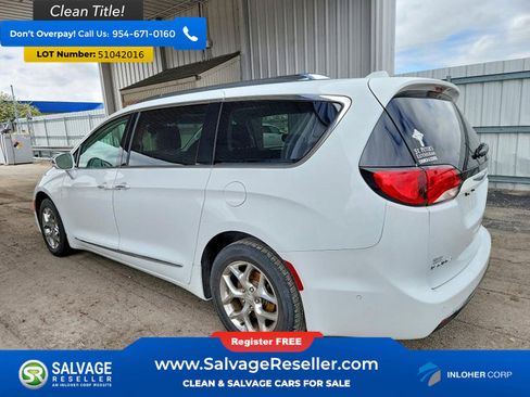 Used 2018 Chrysler Pacifica Limited w/ Advanced Safetytec Group FWD image 3