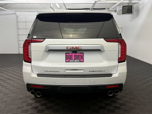 Used 2024 GMC Yukon XL Denali w/ Advanced Technology Package AWD/4WD image 10