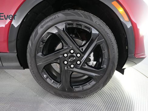 Used 2024 Chevrolet Equinox EV RS FWD image 18