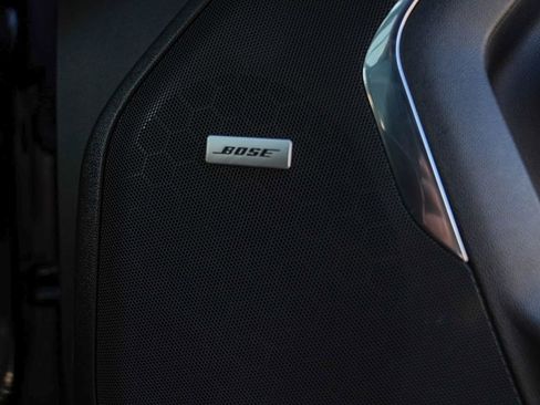 Used 2022 Chevrolet Tahoe Z71 w/ Luxury Package image 11