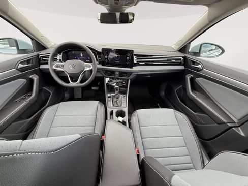 New 2025 Volkswagen Jetta SE image 11