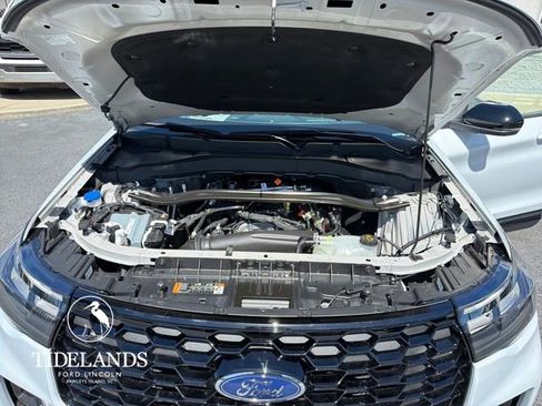 New 2026 Ford Explorer ST-Line RWD image 25