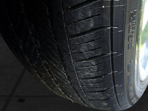 Used 2004 Cadillac XLR image 52