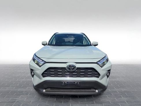 Used 2022 Toyota RAV4 XLE Premium AWD/4WD image 2