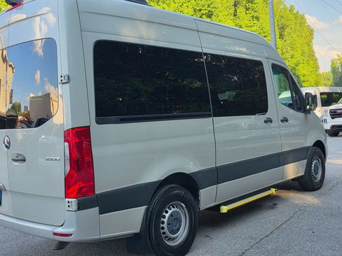 Used 2022 Mercedes-Benz Sprinter 2500 image 35