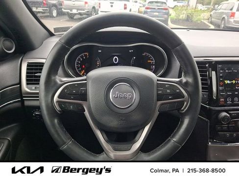 Used 2020 Jeep Grand Cherokee Limited AWD/4WD image 22