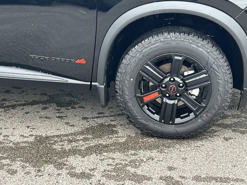 New 2026 Nissan Rogue SV w/ Rock Creek Premium Package AWD/4WD image 9