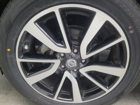 Used 2019 Nissan Rogue SL AWD/4WD image 31