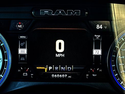 Used 2022 RAM 1500 Limited AWD/4WD image 17