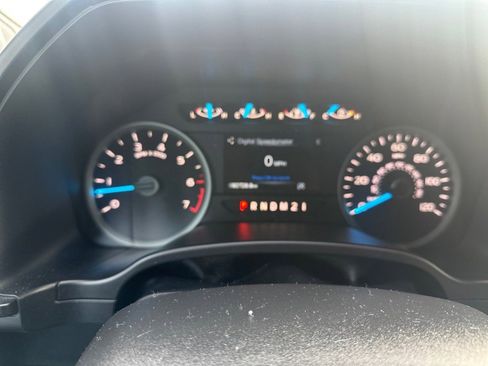 Used 2017 Ford F150 XLT w/ Equipment Group 302A Luxury image 12