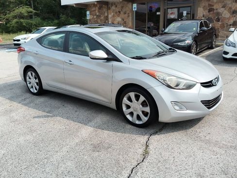 Used 2013 Hyundai Elantra Limited image 7