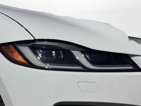 New 2026 Jaguar F-PACE R-Dynamic S AWD/4WD image 9