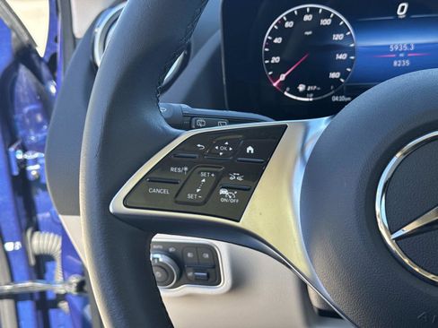 Used 2025 Mercedes-Benz GLA 250 image 31