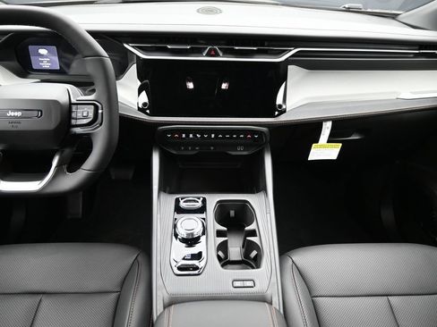 New 2026 Jeep Cherokee Limited AWD/4WD image 13