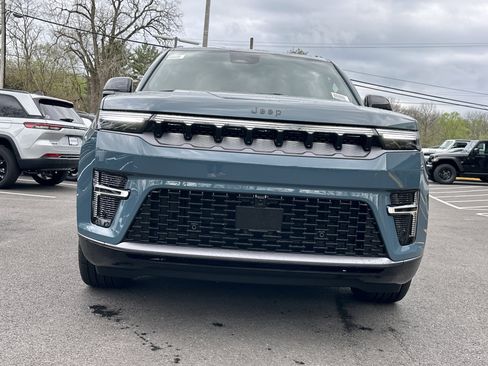 New 2026 Jeep Grand Wagoneer Limited AWD/4WD image 20