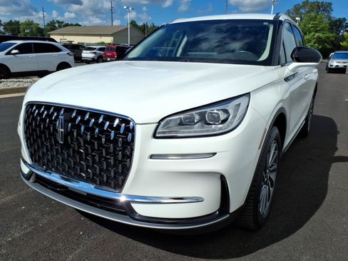 Certified 2023 Lincoln Corsair Reserve AWD/4WD image 3