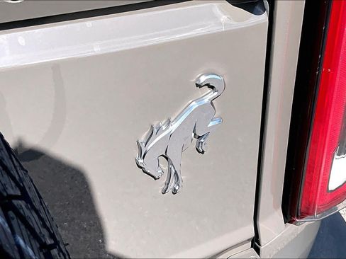 Certified 2025 Ford Bronco Outer Banks AWD/4WD image 12