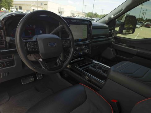 Used 2023 Ford F250 Lariat w/ Lariat Ultimate Package AWD/4WD image 21