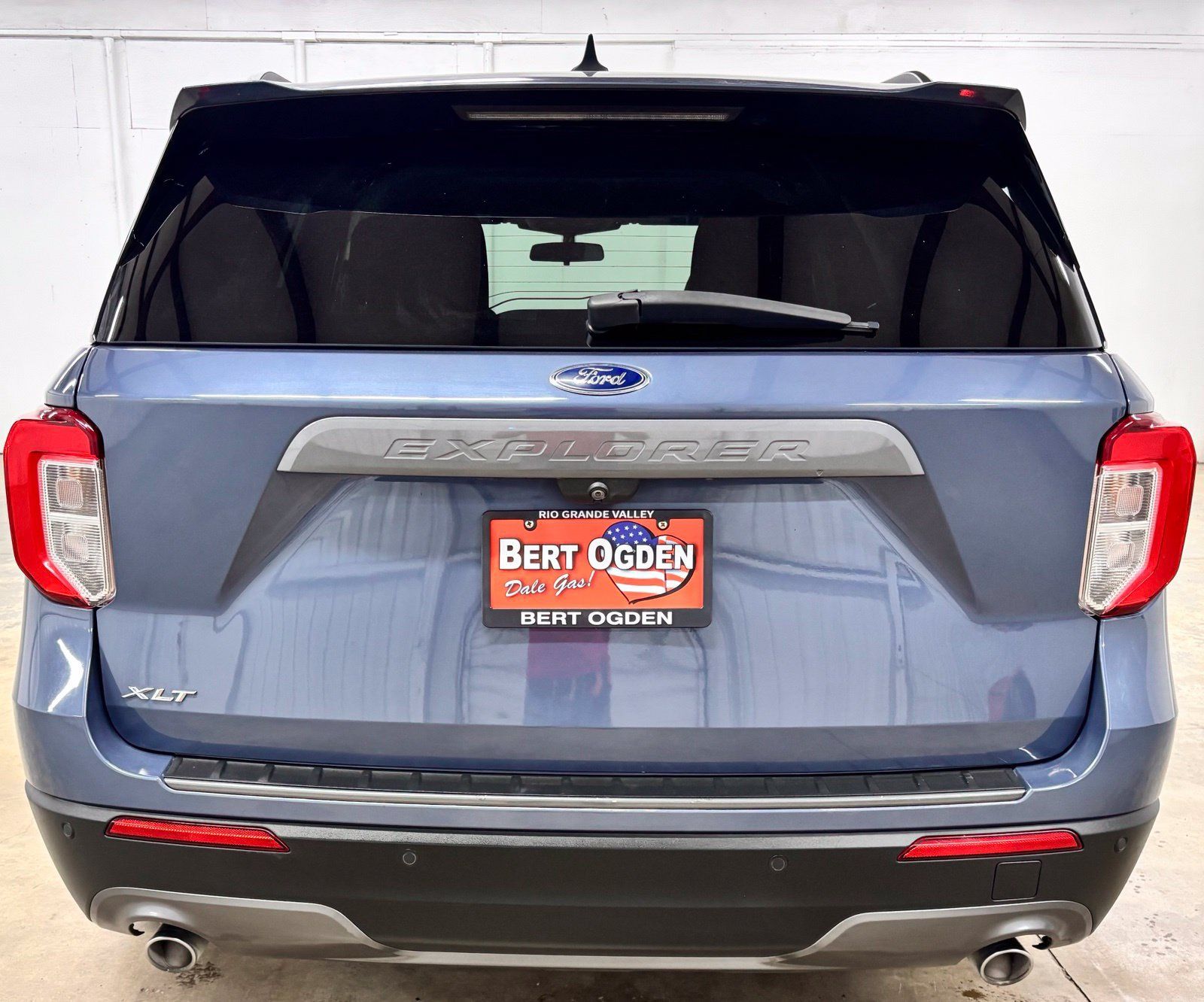 Used 2021 Ford Explorer XLT w/ Equipment Group 202A RWD image 5