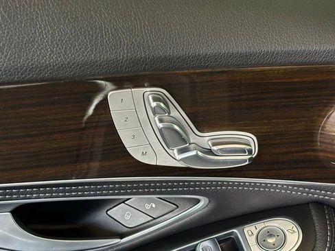 Used 2015 Mercedes-Benz C 300 Sedan image 13