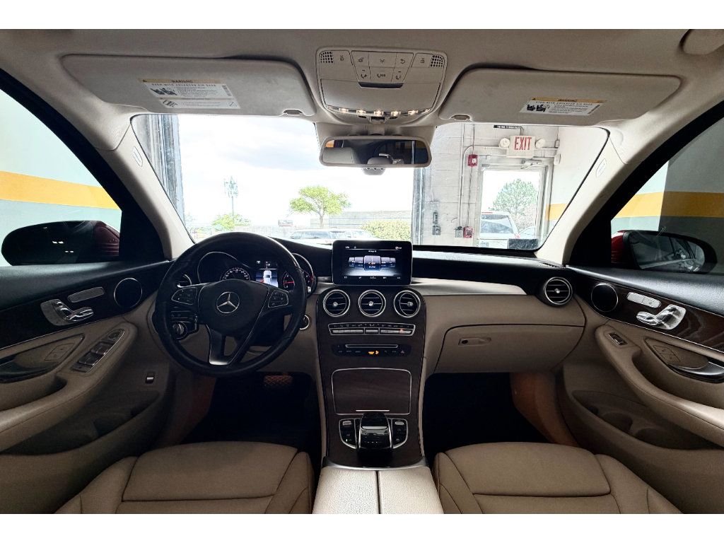 Used 2019 Mercedes-Benz GLC 300 4MATIC image 19