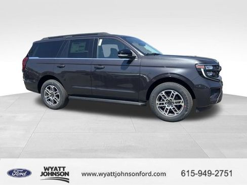 New 2026 Ford Expedition Active RWD image 2