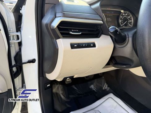 Used 2024 Nissan Altima 2.5 SV image 34