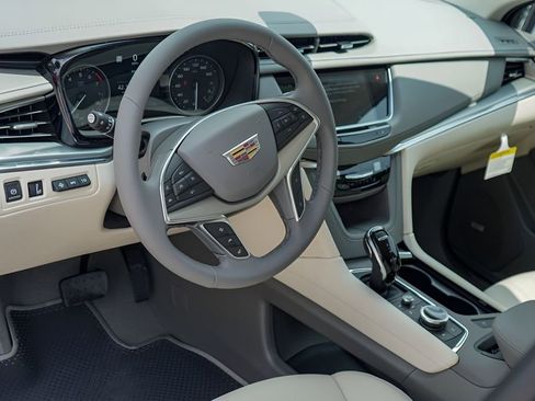 New 2026 Cadillac XT5 Premium Luxury w/ Driver Assist Package FWD image 9