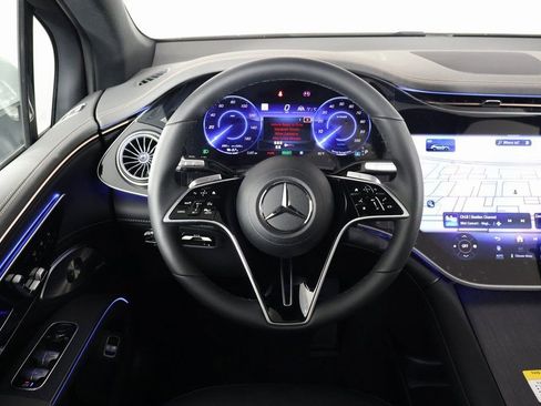 New 2026 Mercedes-Benz EQS 400 4MATIC SUV image 3