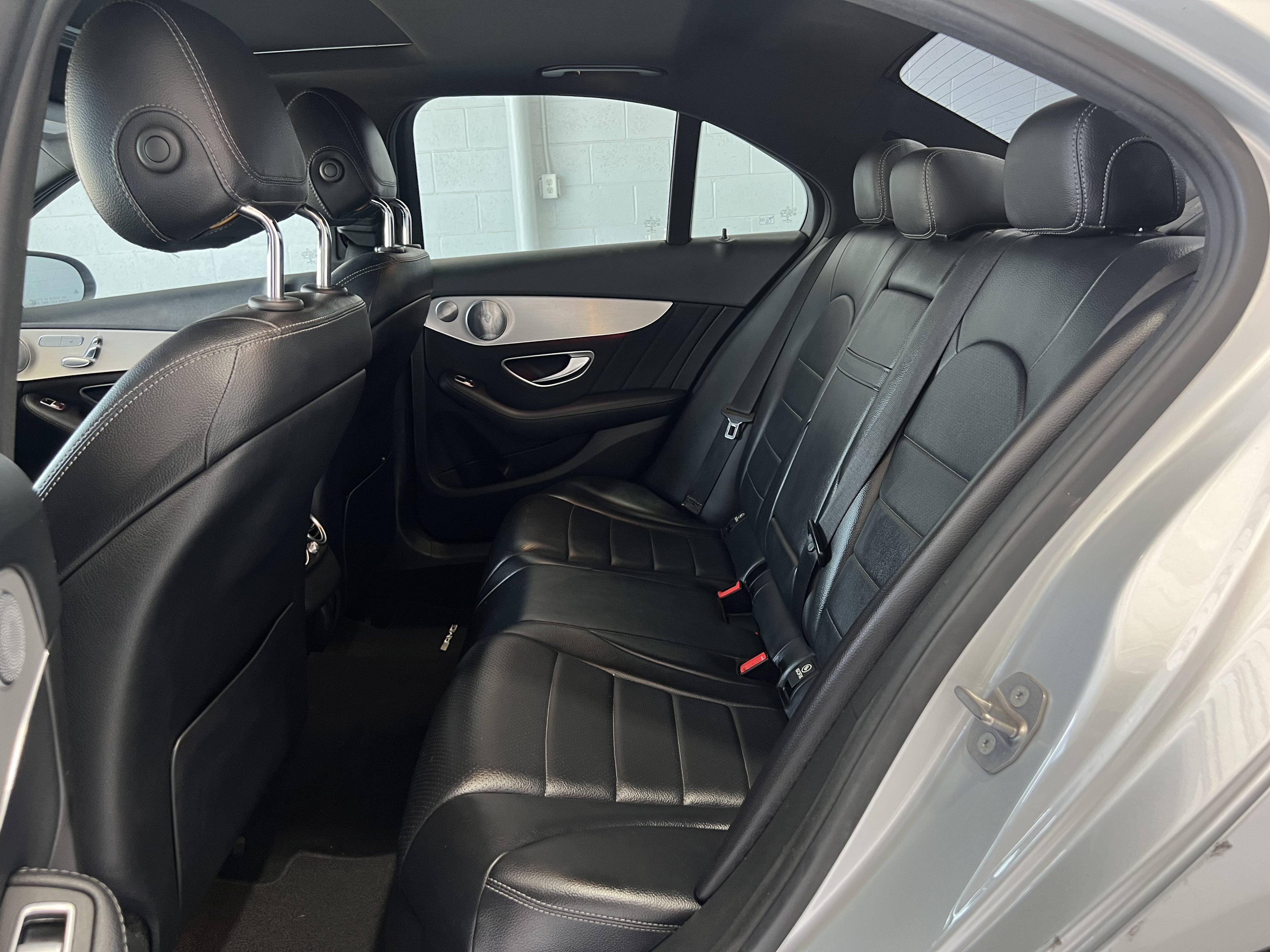 Used 2019 Mercedes-Benz C 300 Sedan image 11