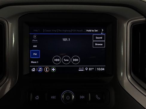 Used 2024 Chevrolet Silverado 2500 Custom w/ Custom Value Package image 18