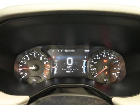Used 2025 Jeep Compass Limited AWD/4WD image 15
