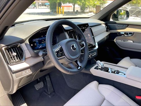 New 2026 Volvo XC90 T8 Ultra w/ Protection Package AWD/4WD image 8