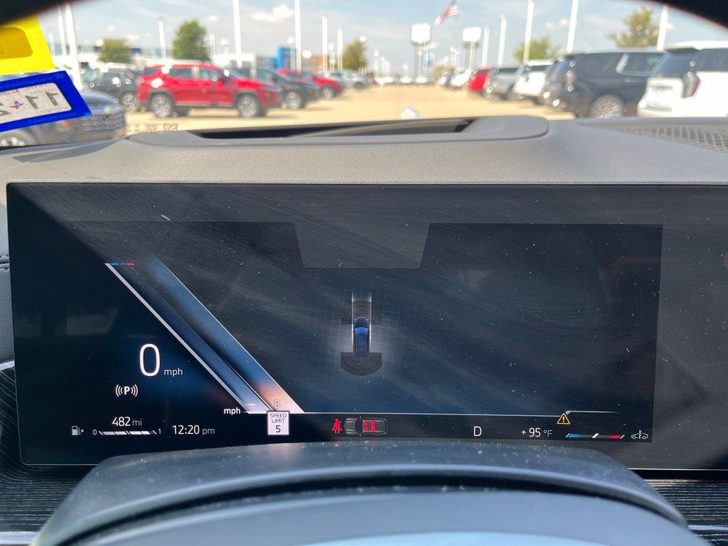 Used 2026 BMW X7 xDrive40i AWD/4WD image 18