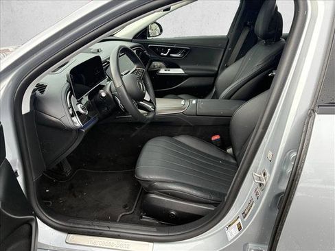 Used 2024 Mercedes-Benz E 350 4MATIC Sedan image 10