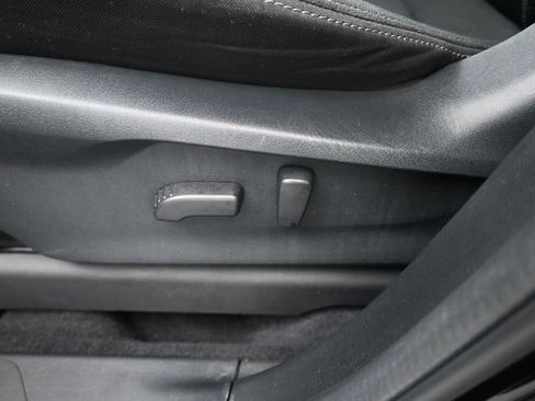 Used 2022 Subaru Ascent Premium w/ Convenience Package image 16