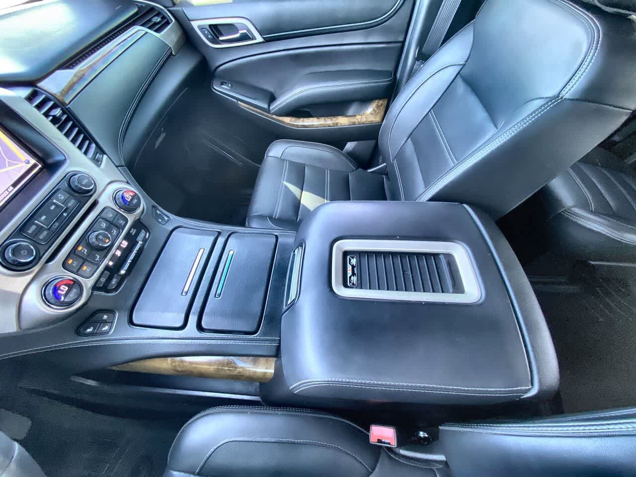 Used 2017 GMC Yukon Denali w/ Open Road Package AWD/4WD image 21