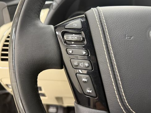 Used 2023 INFINITI QX80 Sensory w/ Cargo Package RWD image 21