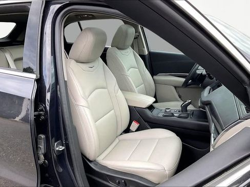 Used 2022 Cadillac XT4 Luxury image 20