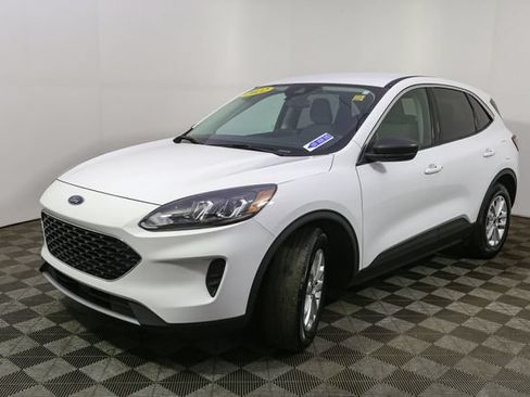 Used 2022 Ford Escape SE w/ Cold Weather Package FWD image 5
