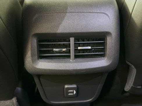 Used 2019 GMC Terrain SLT w/ Preferred Package image 25