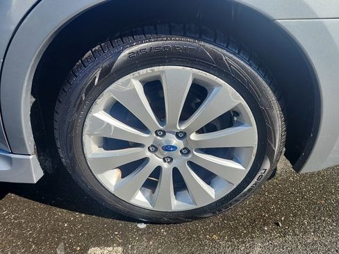 Used 2012 Subaru Legacy 2.5i Limited AWD/4WD image 12