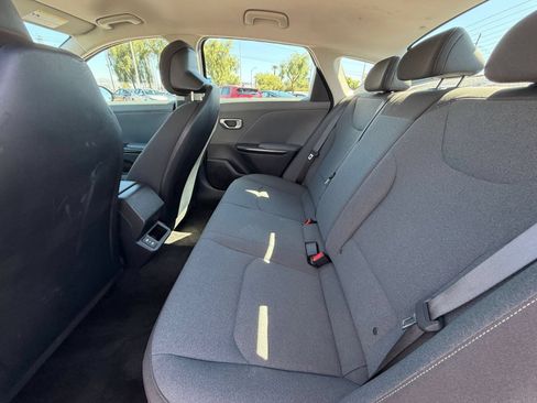 Used 2025 Kia K4 FWD image 24