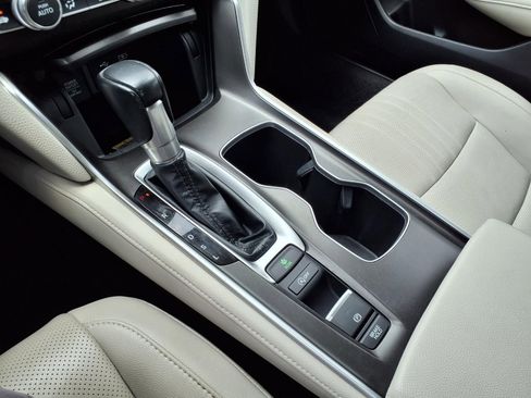 Used 2022 Honda Accord EX-L image 22