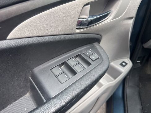 Used 2019 Honda Pilot LX image 6