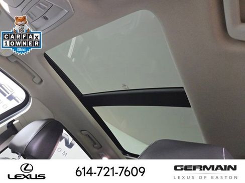 Used 2017 Ford Escape Titanium image 32