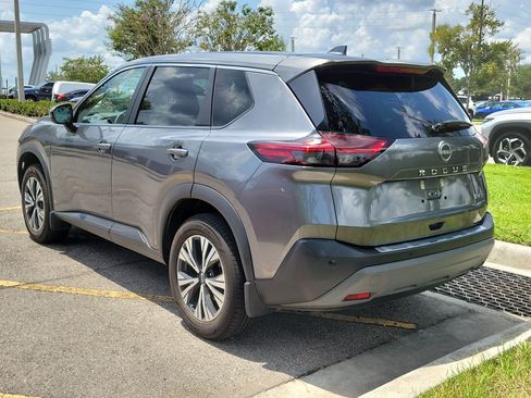 Certified 2022 Nissan Rogue SV FWD image 4