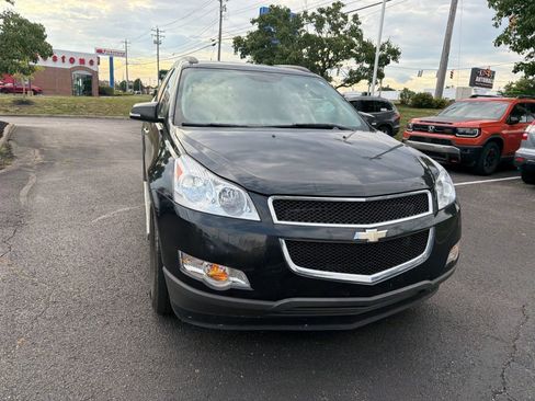 Used 2012 Chevrolet Traverse LT w/ LPO, 'HIT The Road' Package FWD image 23