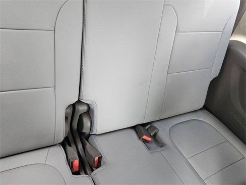 Certified 2021 Chevrolet Traverse LT w/ LT Premium Package image 16