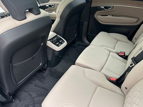 New 2026 Volvo XC90 B6 Plus AWD/4WD image 9